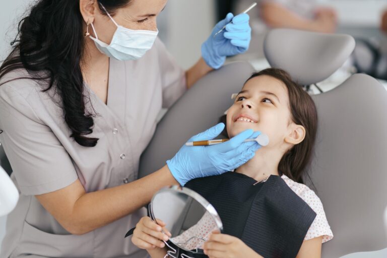 Background image - Emergency dentist Fleet